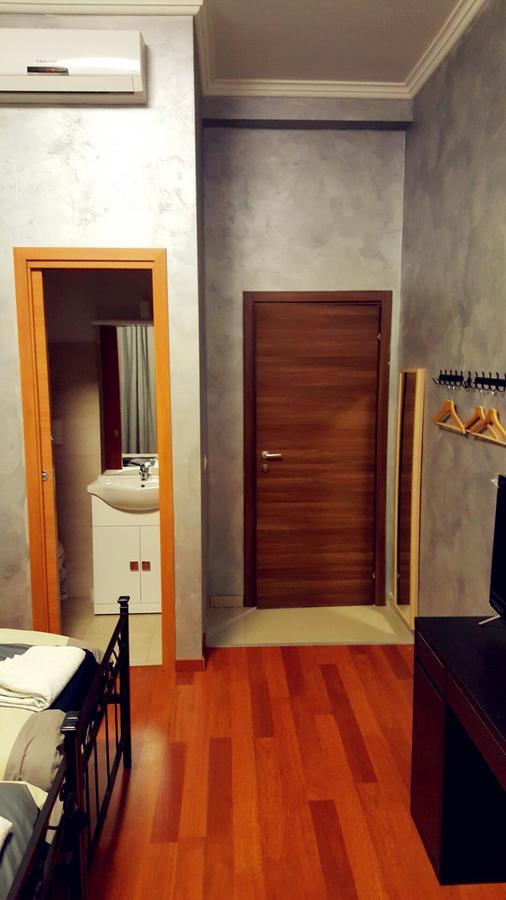 Rome Napoleone Rooms ภายนอก รูปภาพ