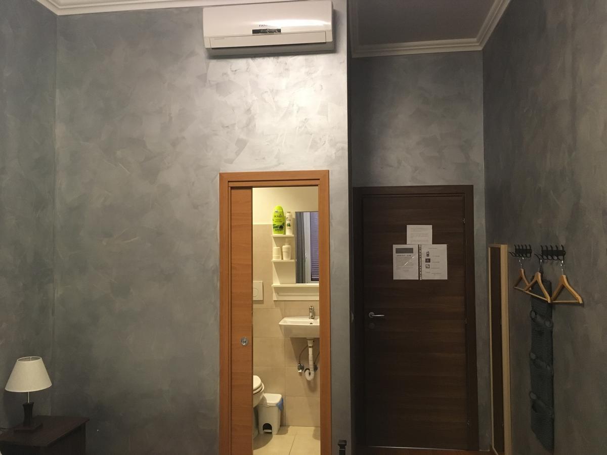 Rome Napoleone Rooms ภายนอก รูปภาพ