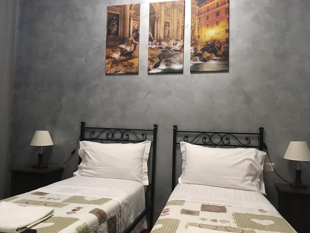 Rome Napoleone Rooms ภายนอก รูปภาพ