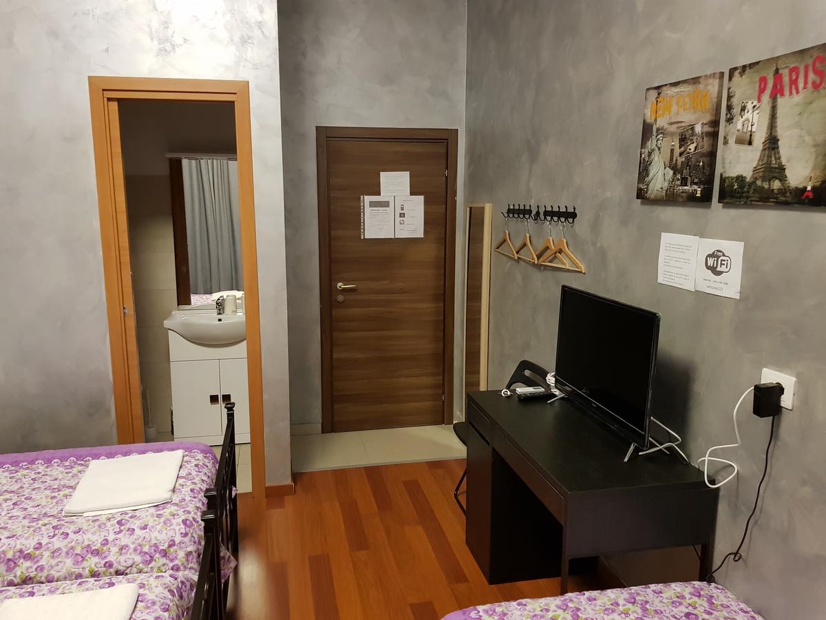 Rome Napoleone Rooms ภายนอก รูปภาพ